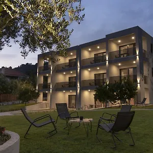 https://mola-papaya-studios.hotelschalkidiki.net